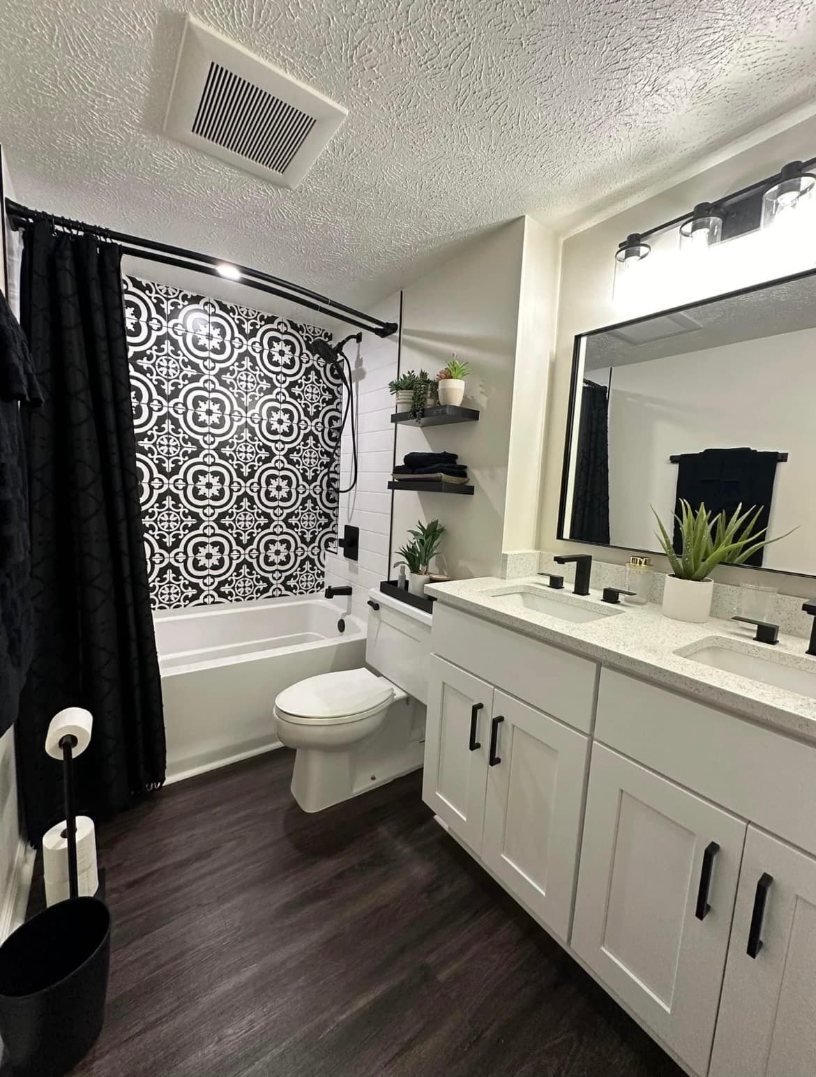 Full bathroom renovation with decorative tub tile surround in Temecula